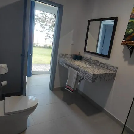 Casas Do Pargo- Casa A - Oak Tree House Vakantiehuis *
